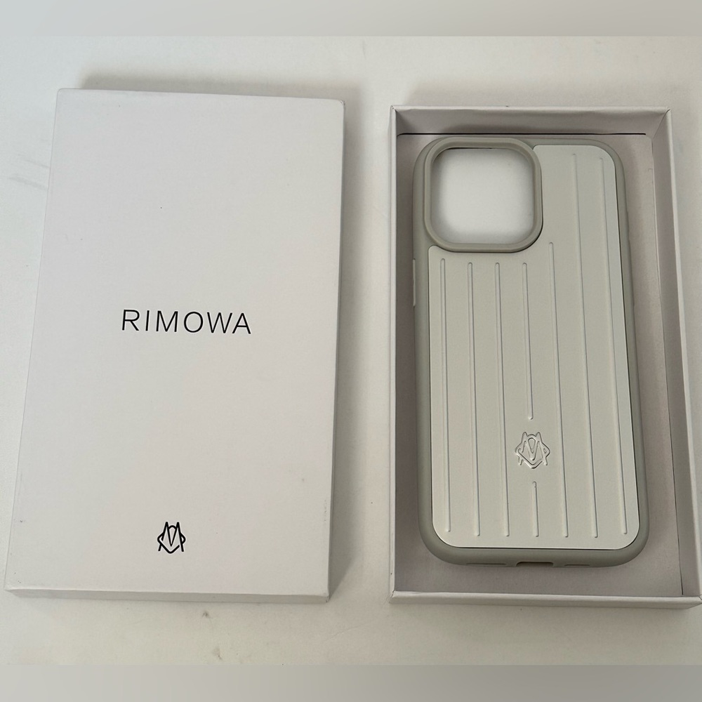 Rimowa iphone case compatible for iPhone 15 Pro - Picture 4 of 10